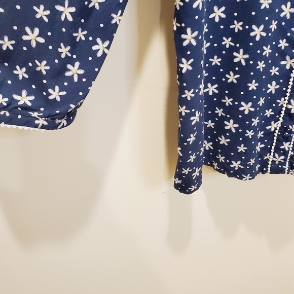 Disney a Collection by LC Lauren Conrad  women's floral navy blue blouse… - Picture 4 of 11